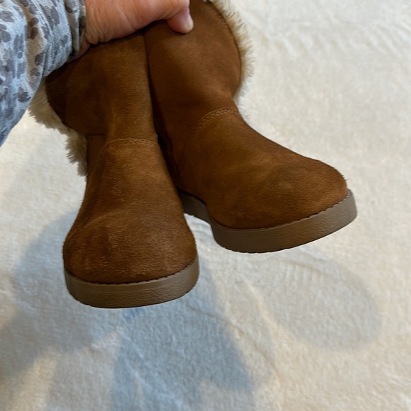 Tan Faux Fur Pull On Short Booties Target Women's Size 7 - Picture 4 of 12